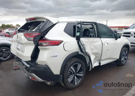 2022 Nissan Rogue Platinum Fwd z USA, uszkodzony, nr VIN JN8BT3DC6NW120822